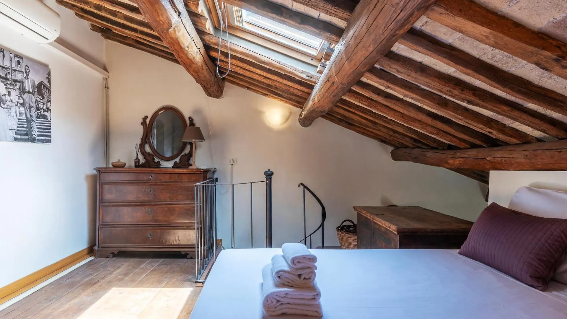 Monti Sweet Apartment - Charme Holidays Roma