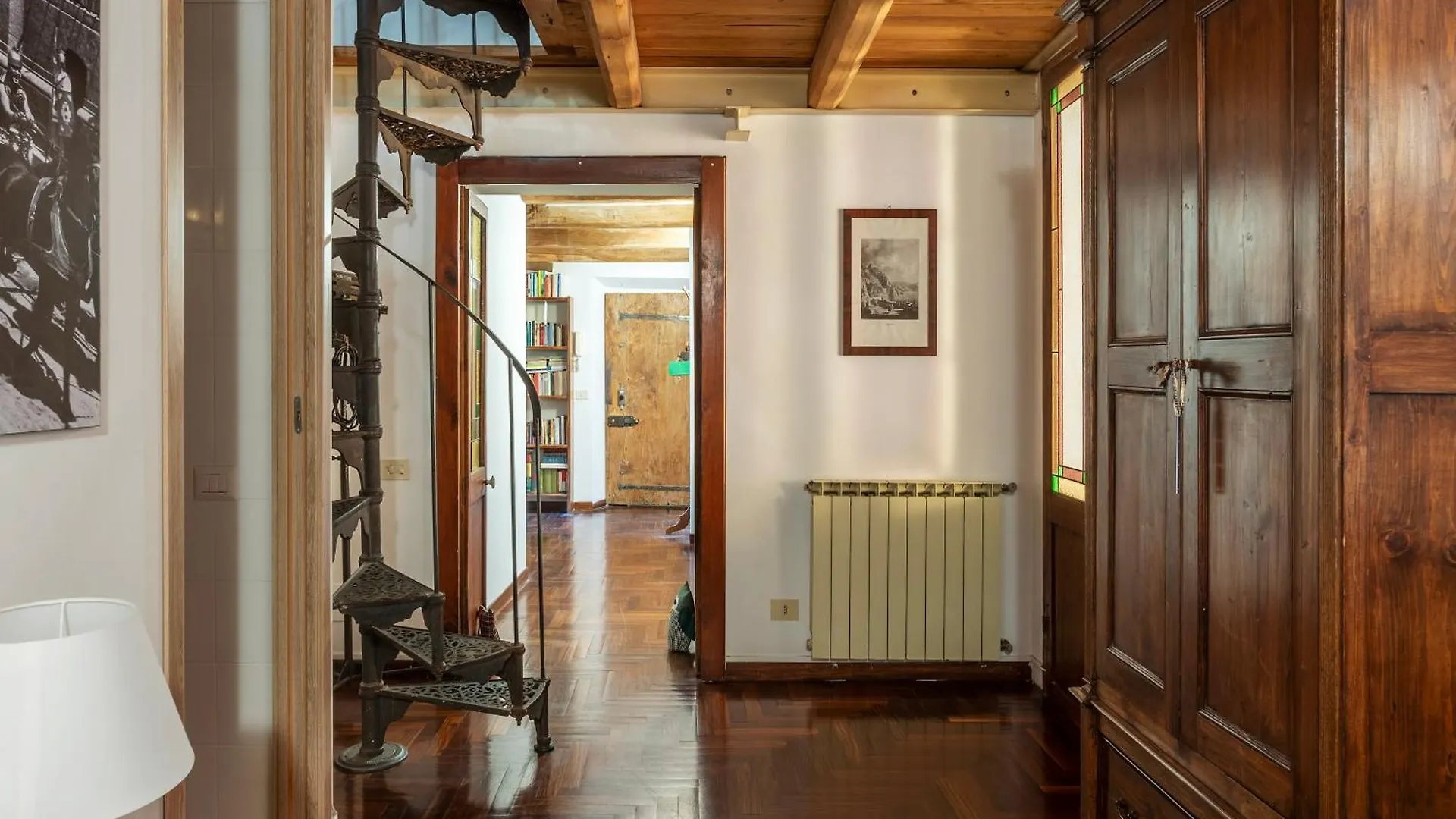 Monti Sweet Apartment - Charme Holidays Roma 0*,  İtalya