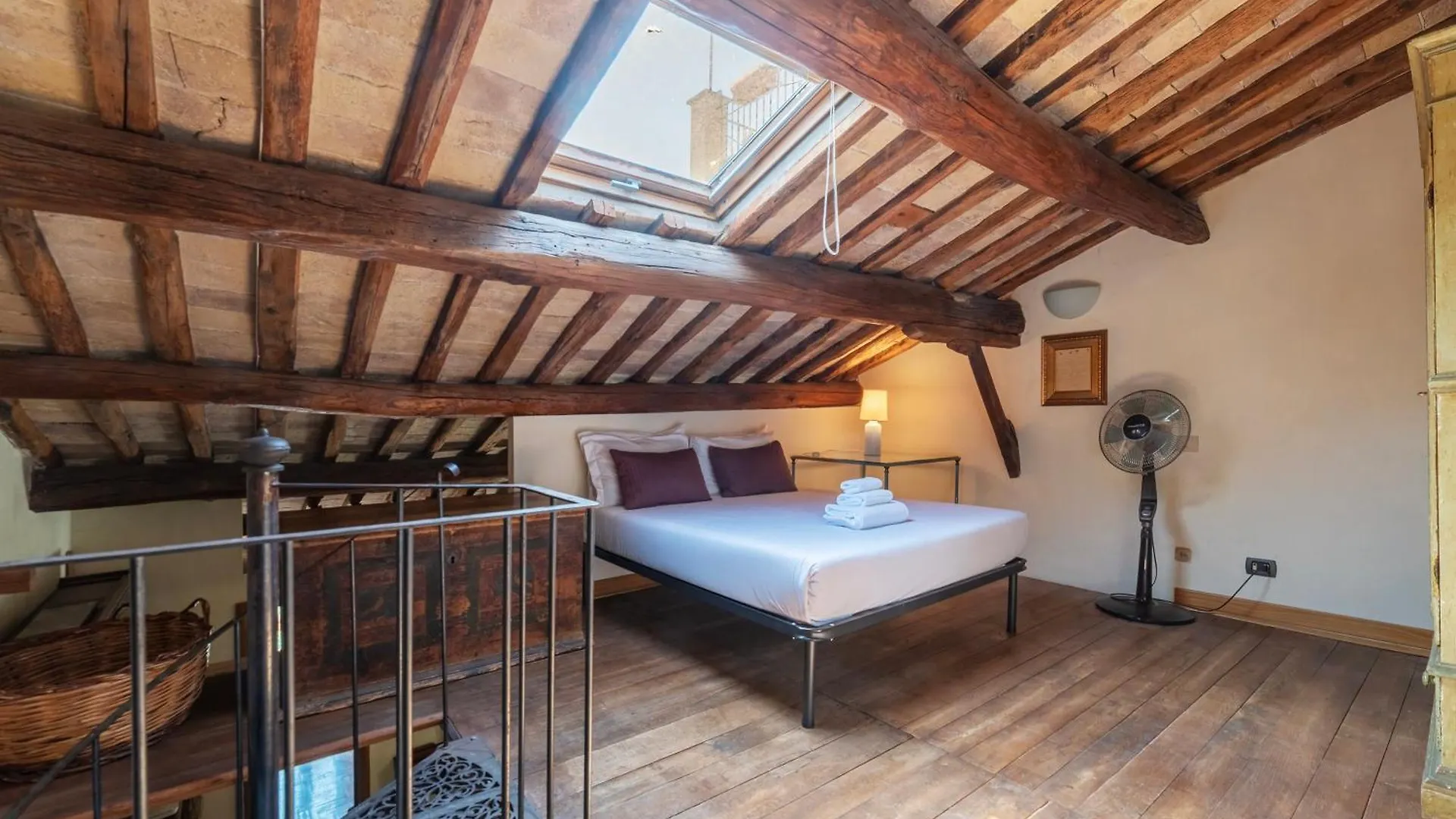 Monti Sweet Apartment - Charme Holidays Roma 0*,  İtalya